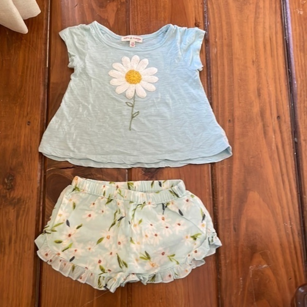 Daisy matching set- crochet top